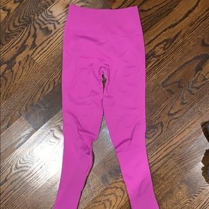 LULULEMON hot pink leggings